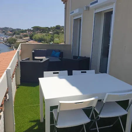 Se Lever En Bord De Mer Apartamento
